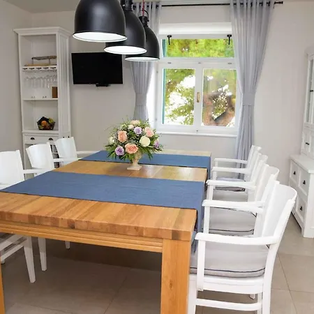 Holiday In - Insel 41304 Ferienhaus Vir